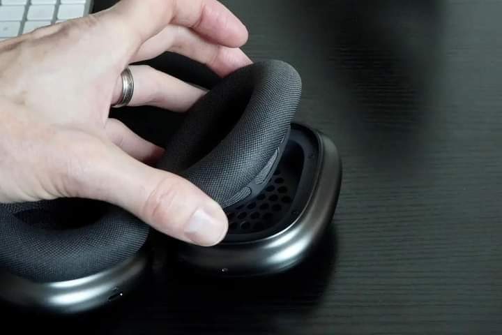 Apple headset